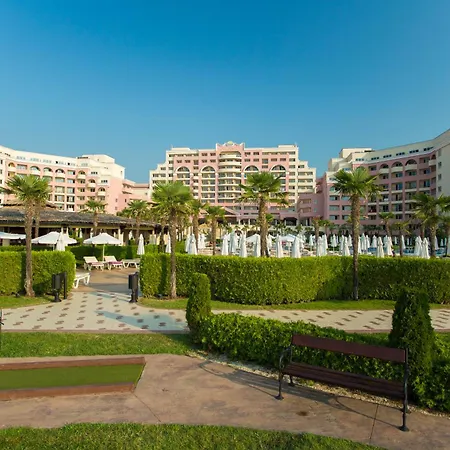 Majestic Apartmanhotel 4*